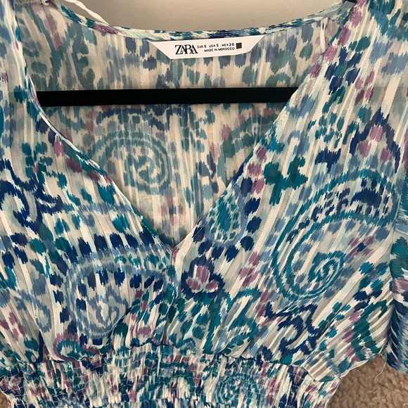 Gorgeous semi formal/summer Zara dress - Picture 3 of 3